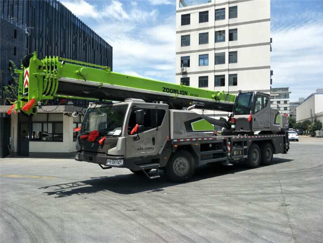 留坝县跨街广告牌的高空安装注意事项